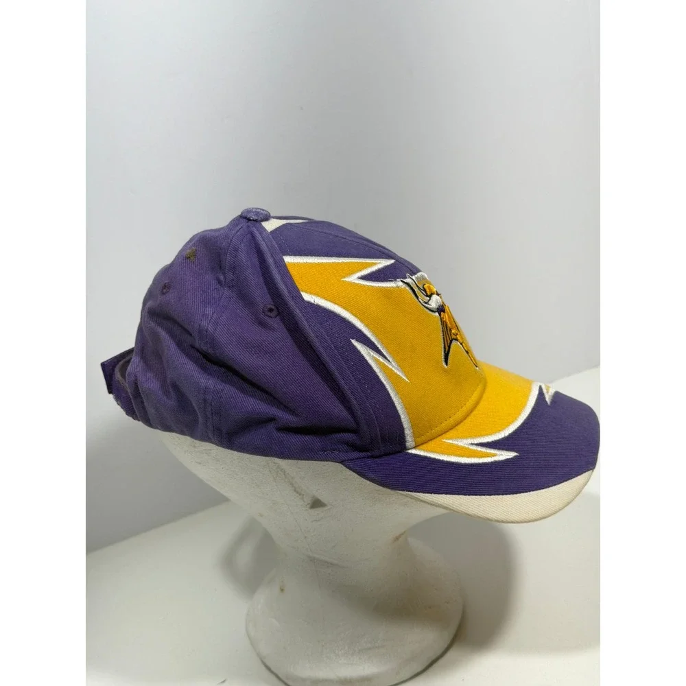 Minnesota Vikings Reebok NFL Hat Purple Yellow Adjustable Strapback Cap One Size